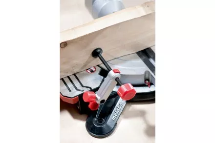 Пила торцовочная KGS 216 M 619260000 METABO купить в Тюмени
