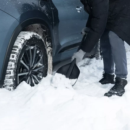 Лопата автомобильная Denzel, 230х290х690мм, сверхпрочный полиамид, 61670 купить в Тюмени