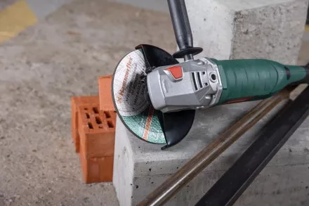 Круг зачистной HAMMER 180х6х22мм 14А купить в Тюмени