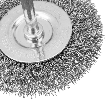 Набор щеток для дрели Denzel, 2 Плоские 50-75мм, 3 Чашки 25-50-75мм, шпилька,  нерж.вит. проволока 74493 купить в Тюмени