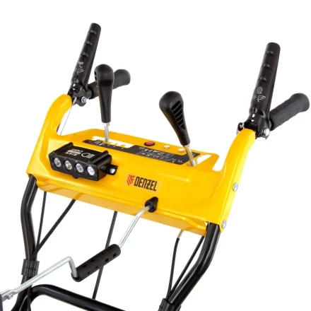Снегоуборочная машина бензиновая Denzel SB 650 E 97602 купить в Тюмени