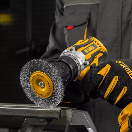 Щетка для дрели Denzel 100 мм, плоская, со шпилькой, нержавеющая витая проволока, 744793 купить в Тюмени