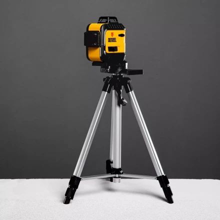 Лазерный уровень мультипризменный LX 360-3 Red, 30 м, 635 нм, аккумулятор Li 2800 мАч, резьба 5/8&quot; Denzel 35077 купить в Тюмени