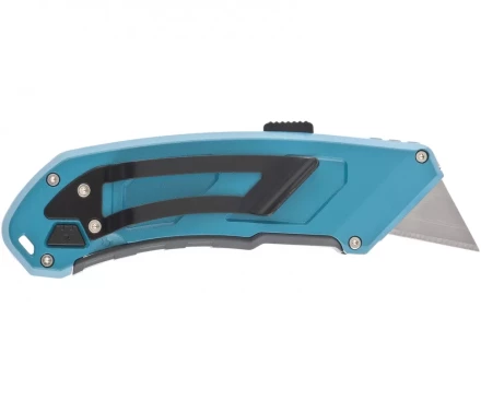 Нож 130 мм алюм. корпус выдв. трапец. лезвие 18 мм SK-5 клипса для ремня + 4 лезвия GROSS 78899 купить в Тюмени