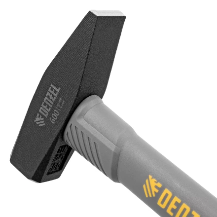 Молоток слесарный, 600 г Denzel, кованый, фибергласовая рукоятка c TPR покрытием, 10486 купить в Тюмени