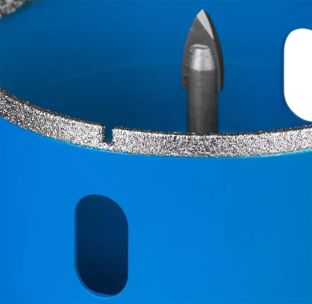 Коронка ЗУБР алмазная в сборе по кафелю, керамике с центрирующим сверлом и имбусовым ключом, зерно 60, 68мм 29850-68 купить в Тюмени