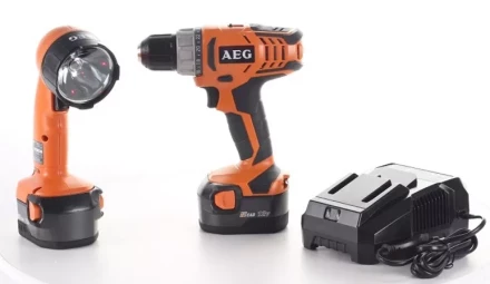 Аккумуляторная дрель AEG BS 12 G2 NC-142 CF 443769 купить в Тюмени