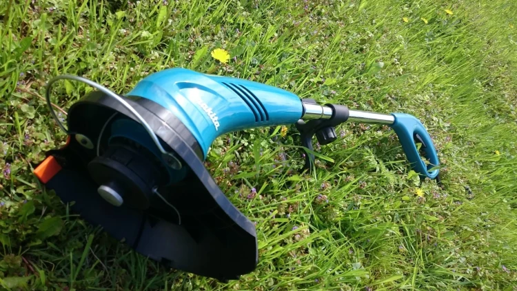 Триммер UR3000 Makita купить в Тюмени