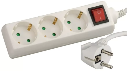 Удлинитель СВЕТОЗАР электрический с заземлением, выключателем, евро, с защитными шторками, 3 гнезда, 2м SV-55035-2 купить в Тюмени