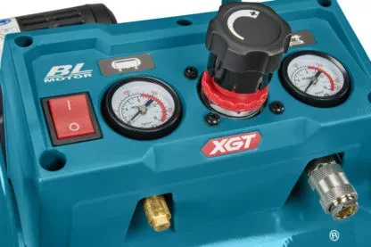 Компрессор аккумуляторный  Makita AC001GZ (9.3 bar, 40V,  без АКБ и ЗУ) купить в Тюмени