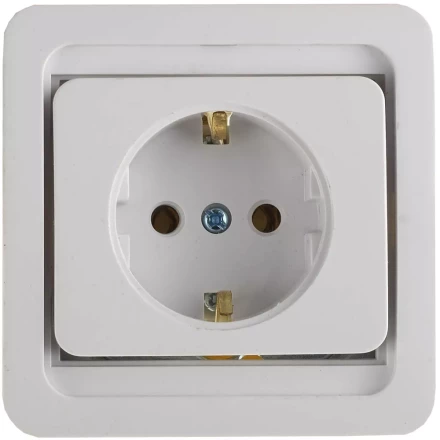 Розетка СВЕТОЗАР &quot;ГАММА&quot; одинарная, с заземлением, цвет белый, 16А/~250В SV-54105-W купить в Тюмени