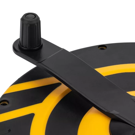 Рулетка геодезическая 50 м х 15 мм  Denzel 31292, закрытый корпус, фиберглассовая лента купить в Тюмени