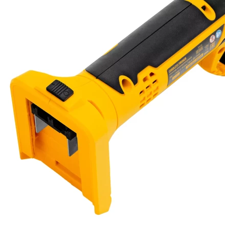 Секатор аккумуляторный Denzel CP-30-0, 18В Li-Ion 59436 купить в Тюмени