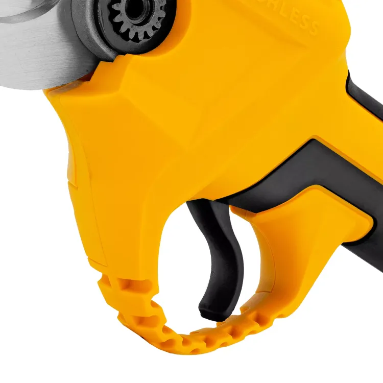 Секатор аккумуляторный Denzel CP-30-0, 18В Li-Ion 59436 купить в Тюмени