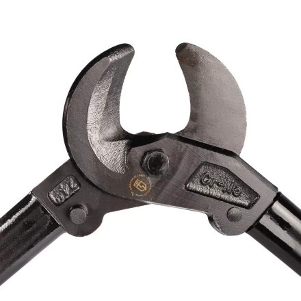 Ножницы для резки кабеля с ленточной броней КВТ НК-25  до 25 мм (101965) купить в Тюмени