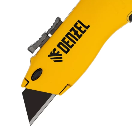 Нож Denzel, 19мм, сменное трапециевидное  лезвие, SK4, алюминиевый корпус, торцевой зажим купить в Тюмени