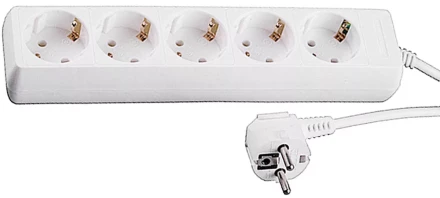 Удлинитель СВЕТОЗАР электрический с заземлением, евро, 5 гнезд, 3м SV-55053-3 купить в Тюмени