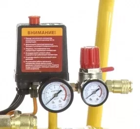 Компрессор масляный поршневой прямой привод DENZEL PC 50-260 58073 купить в Тюмени