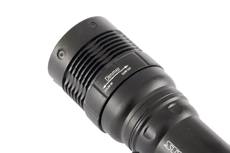 Фонарь 3 W CREE LED зум 3 режима 100% - 50% - стробоскоп клипса ремешок 160 Лм 200 м 3хААА Stern 90582 купить в Тюмени