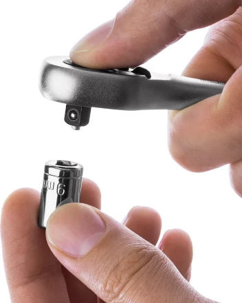 Трещотка для торцовых головок KRAFTOOL &quot;EXPERT&quot;, Сr-V сталь, 72 зубца, 1/4&quot; 27791-1/4_z02 купить в Тюмени