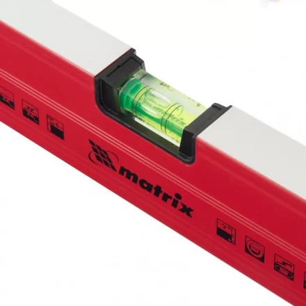 Уровень алюминиевый магнитный 2000 мм фрезерованный 3 глазка 1 зеркальный усиленный  MATRIX 34720 купить в Тюмени