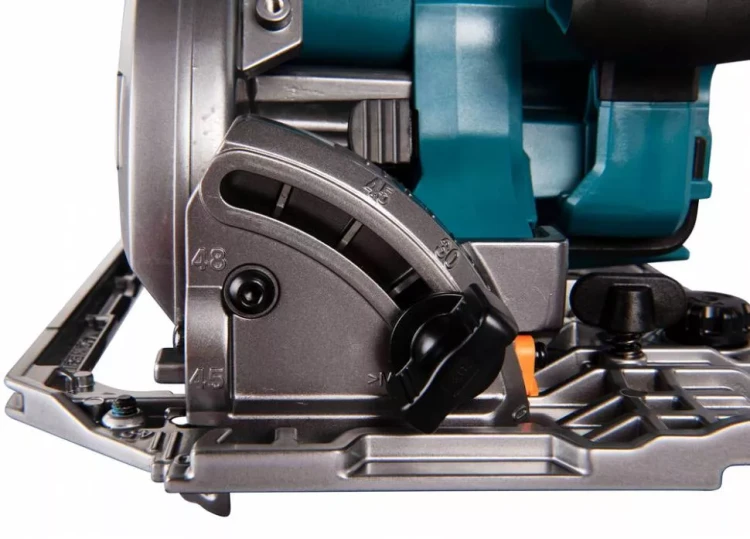 Аккумуляторная дисковая пила Makita XGT HS004GZ (без АКБ и ЗУ) купить в Тюмени
