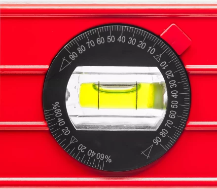 Уровень коробчатый усиленный MIRAX, фрезерованная поверхность, утолщенный профиль, 3 противоударных ампулы (1 поворотная на 360 град), с ручками, 60 см 34603-060 купить в Тюмени