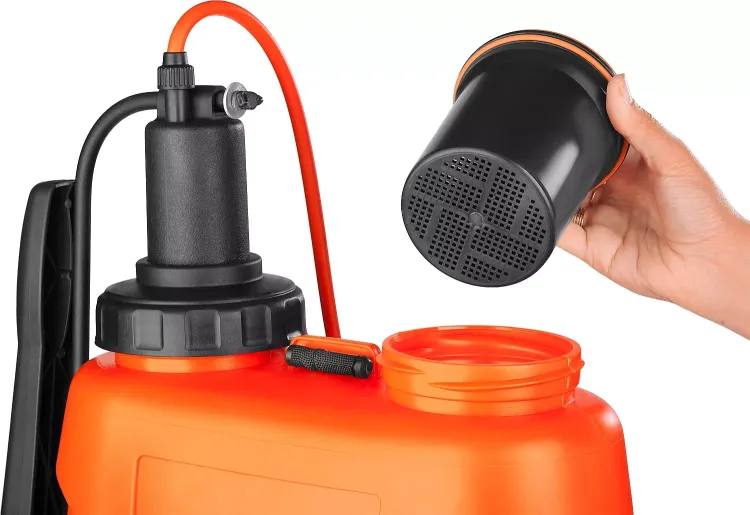 Опрыскиватель садовый GRINDA "Fine Spray", ранцевый, телескопический удлинитель, 15л 425216 купить в Тюмени
