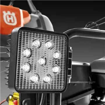 Снегоуборщик бензиновый Husqvarna ST 230 купить в Тюмени