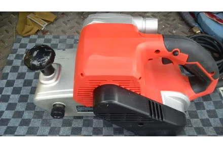 Ленточная шлифмашина Makita M9400 купить в Тюмени