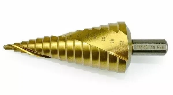 Сверло ступенчатое HSS TiN с спиральным желобком, 4-32x102, 6 мм (Makita D-40191) купить в Тюмени