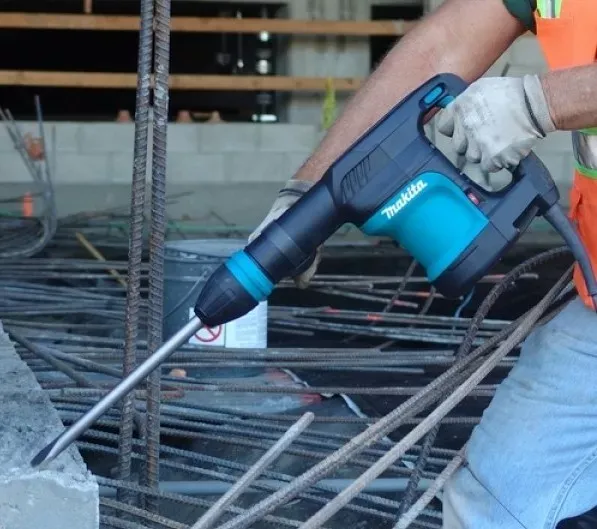 Молоток отбойный Makita HM0870C купить в Тюмени