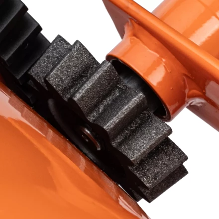 Бетоносмеситель Сибртех БСН-180П 95518, мощность 700 Вт, полиамидный венец купить в Тюмени