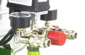 Компрессор масляный поршневой прямой привод Сибртех КК-1500/24 58037 купить в Тюмени