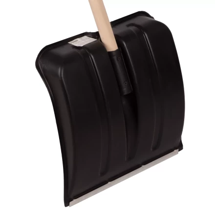 Лопата для уборки снега пластиковая, 380х385х1420 мм, оцинк. планка, деревянный черенок Россия 6157453 купить в Тюмени