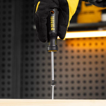 Отвертка, PH1х75 мм, S2, 3к рукоятка Denzel 121737 купить в Тюмени