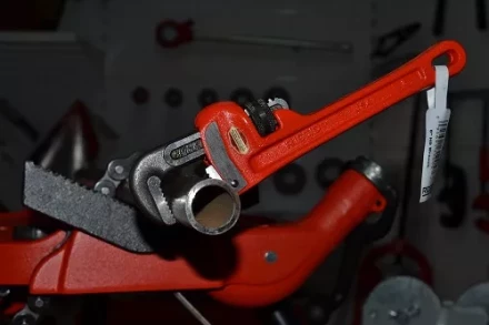 Прямой трубный ключ для тяжелых работ 8  31005 купить в Тюмени