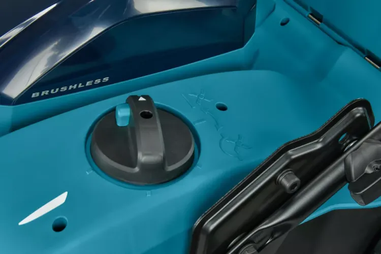 Аккумуляторный 40V скарификатор Makita UV001GZ (без АКБ и ЗУ) купить в Тюмени