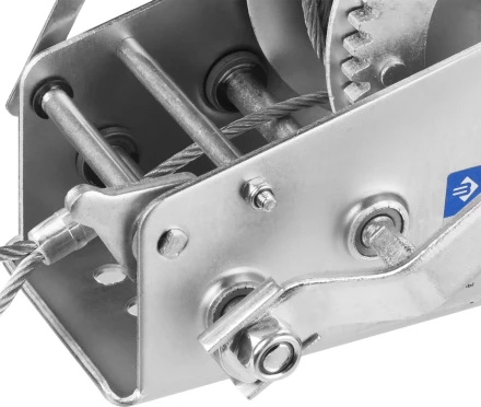 Лебедка ручная барабанная ЗУБР &quot;ПРОФЕССИОНАЛ&quot;, тяговая, тросовая, 1,1т, 8м 43113-1.1_z01 купить в Тюмени