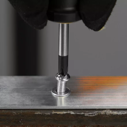 Отвертка, PH2х38 мм, S2, 3к рукоятка Denzel 121867 купить в Тюмени