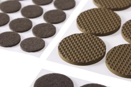 Набор STAYER &quot;COMFORT&quot;: Накладки самоклеящиеся на мебельные ножки, 175 шт, коричневые 40916-H175 купить в Тюмени