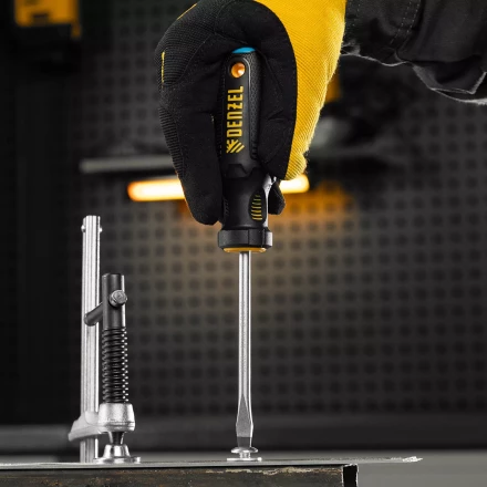 Отвертка, SL6x100 мм, S2, 3к рукоятка Denzel 121987 купить в Тюмени