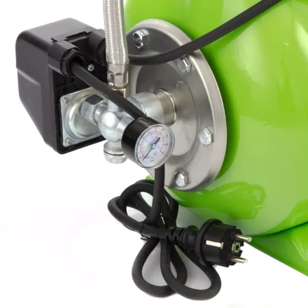 Насосная станция НС650-П, 650 Вт, напор 37 м, 3200 л/ч, ресивер 19 л Сибртех 97247 купить в Тюмени