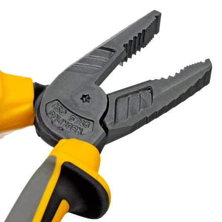 Плоскогубцы комбинированные 180 мм Denzel 17081, трехкомпонентные рукоятки купить в Тюмени