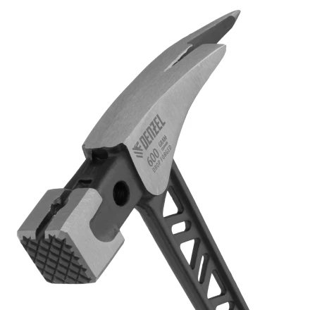 Молоток кровельщика 600 г, цельнокованый, боек с магнитом, двухкомп. обрезин. рук-ка Denzel 10623 купить в Тюмени