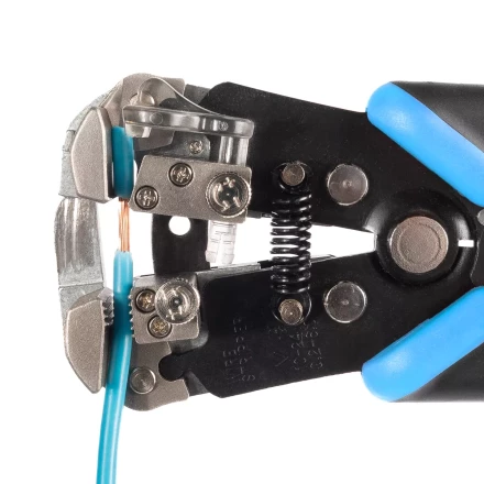 Автоматический многофункциональный стриппер КВТ WS-19 для снятия изоляции с проводов 0.05–10 мм (89424) купить в Тюмени