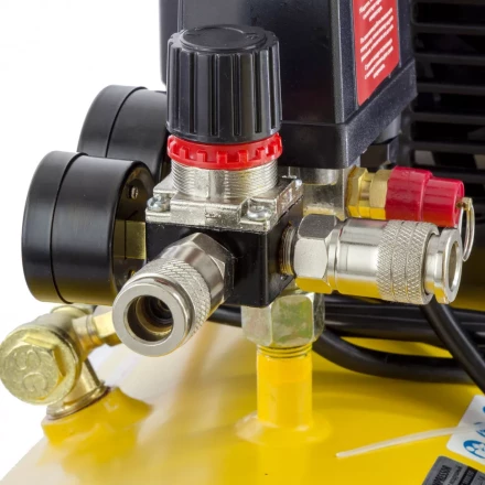 Компрессор воздушный Denzel DK1800/50 Х-PRO 58068 купить в Тюмени