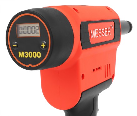 Аккумуляторный резьбовой заклепочник Messer M3000 с электронной системой настройки сжатия и счетчиком купить в Тюмени