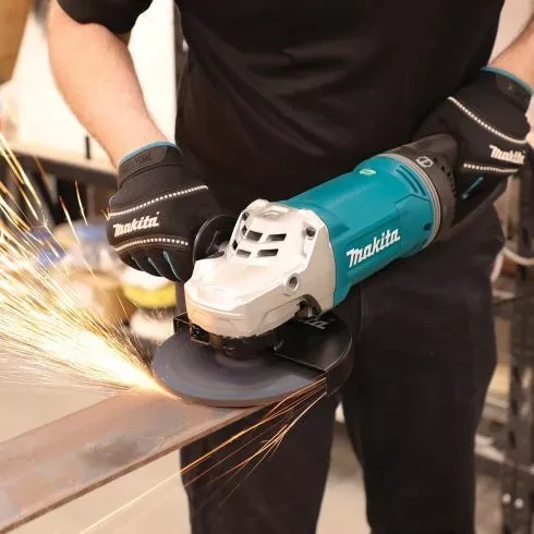 Угловая шлифовальная машина Makita GA7071X1 купить в Тюмени