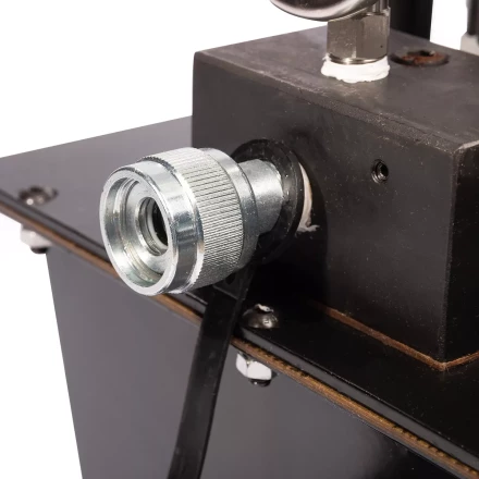 Насосная гидравлическая станция КВТ ПМЭ-7100 объем маслобака 10.0 л (230 В/50 Гц) (91798) купить в Тюмени